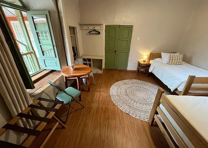 Casa Terra Hostal *